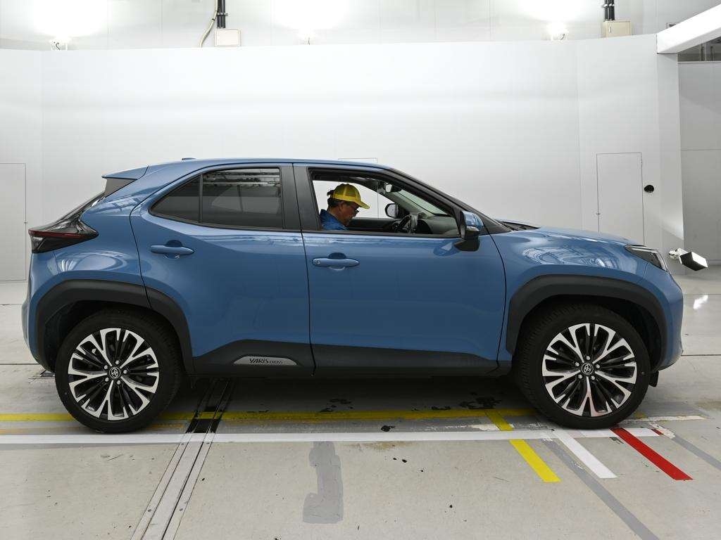 TOYOTA YARIS CROSS