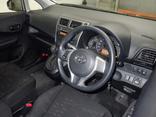 TOYOTA RACTIS
