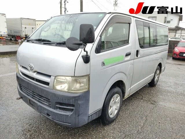 TOYOTA REGIUS ACE