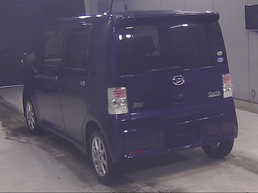 DAIHATSU MOVE CONTE