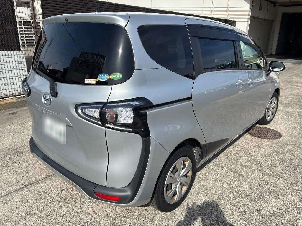 TOYOTA SIENTA