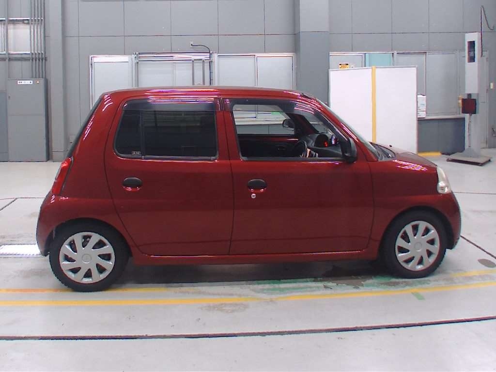 DAIHATSU ESSE