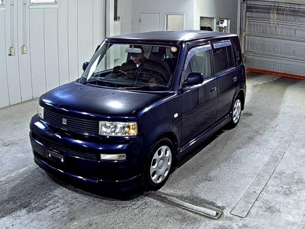 TOYOTA BB