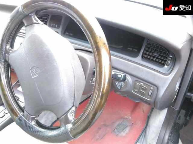 TOYOTA CROWN MAJESTA