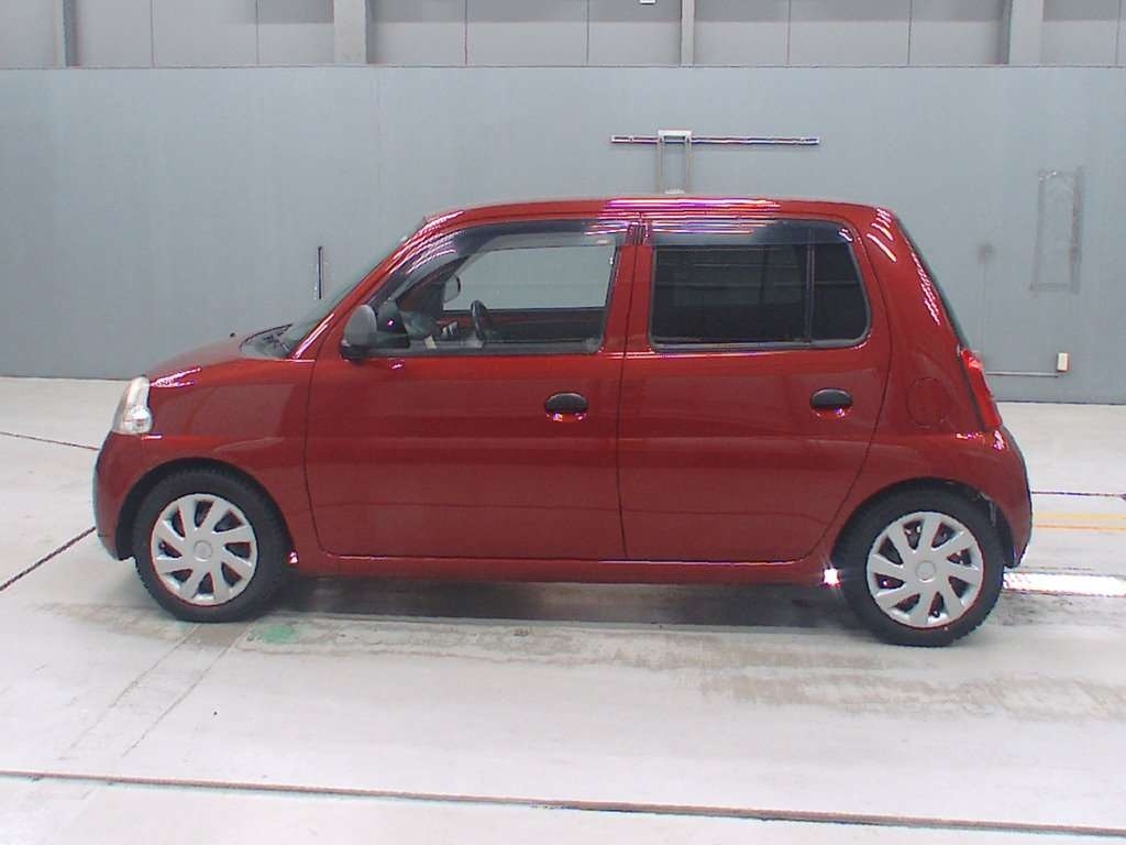 DAIHATSU ESSE