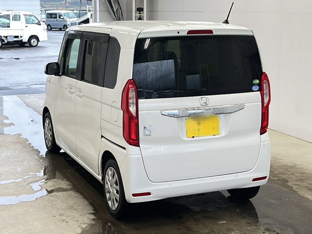 HONDA N-BOX