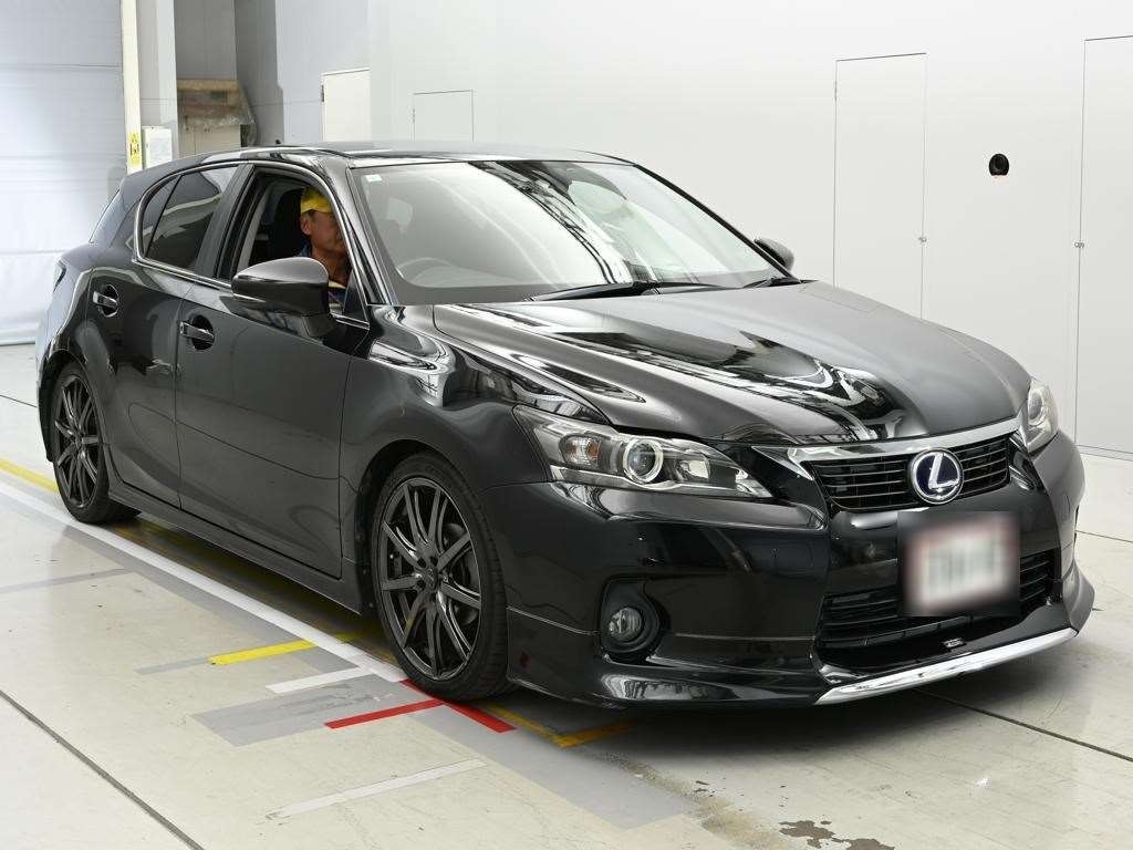 LEXUS CT200H
