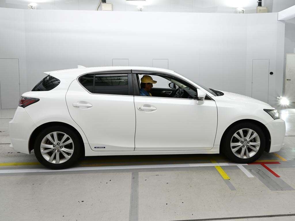 LEXUS CT200H