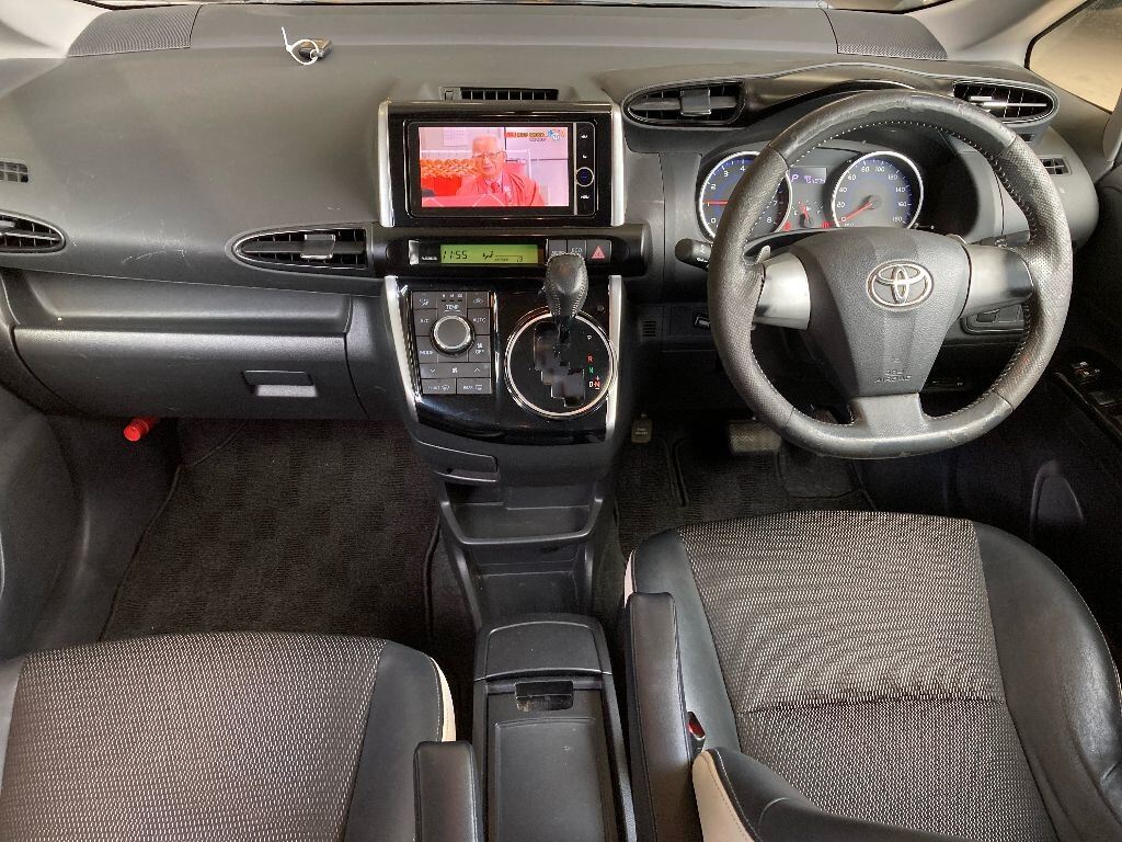 TOYOTA WISH