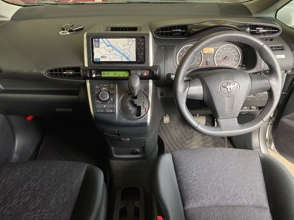 TOYOTA WISH