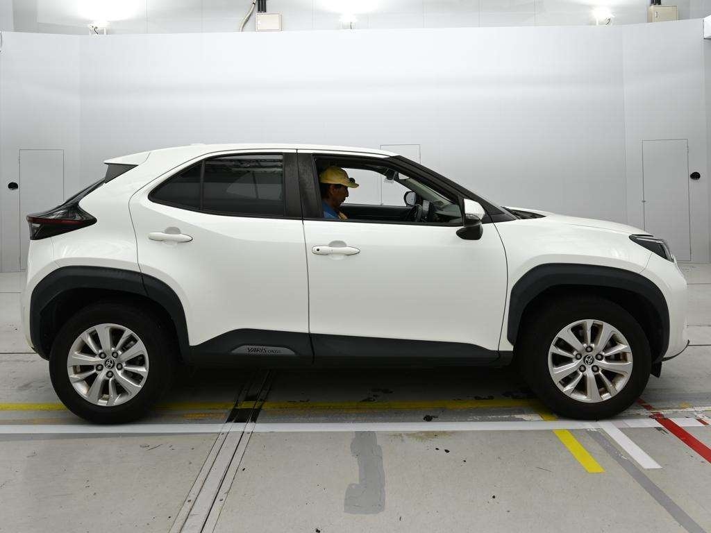 TOYOTA YARIS CROSS