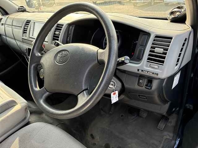TOYOTA REGIUS ACE