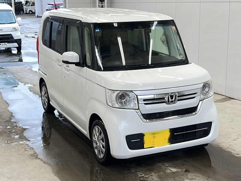 HONDA N-BOX