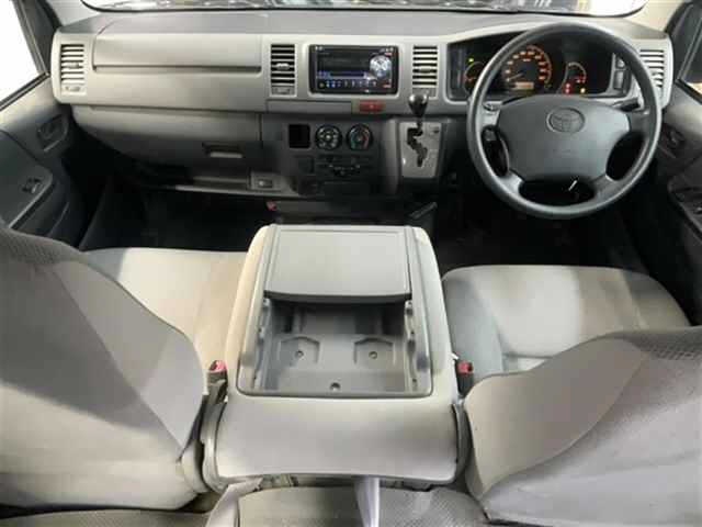 TOYOTA REGIUS ACE