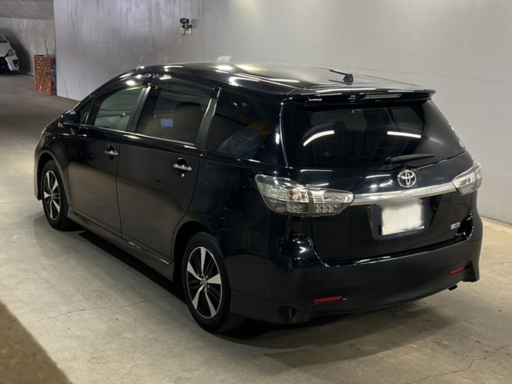 TOYOTA WISH