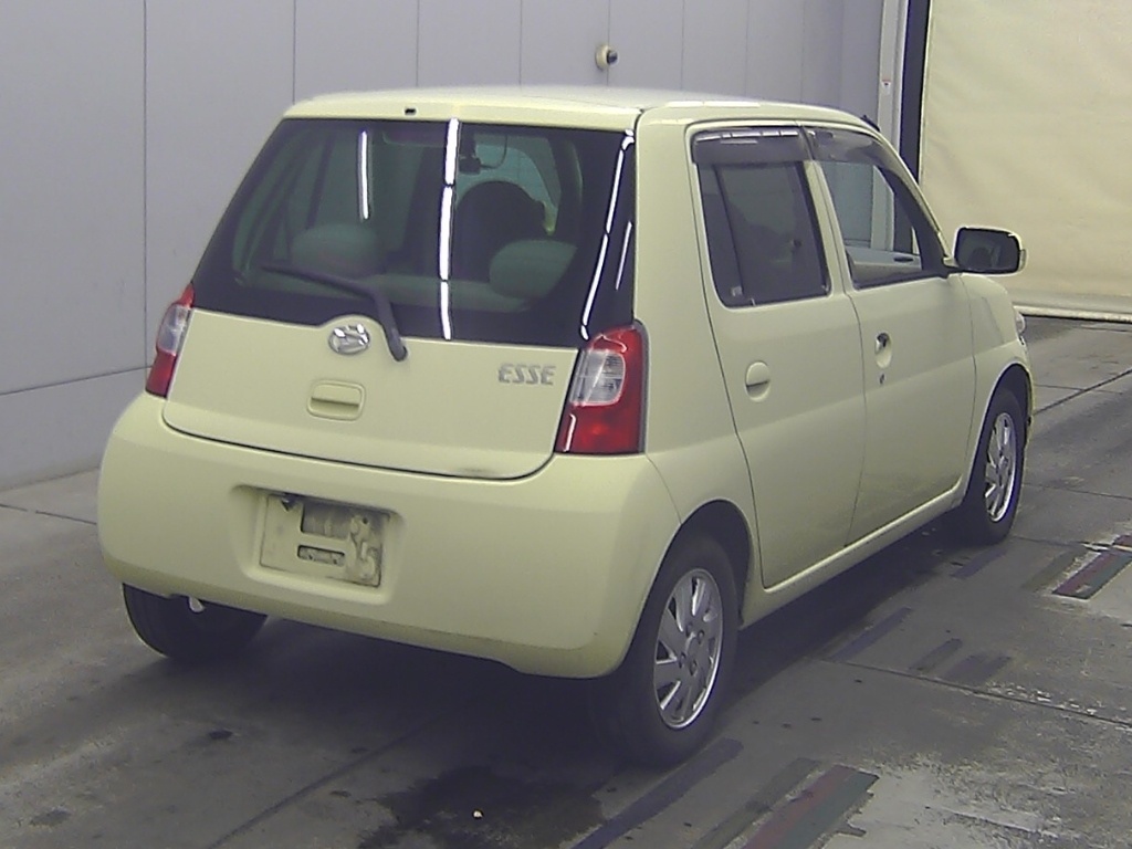 DAIHATSU ESSE