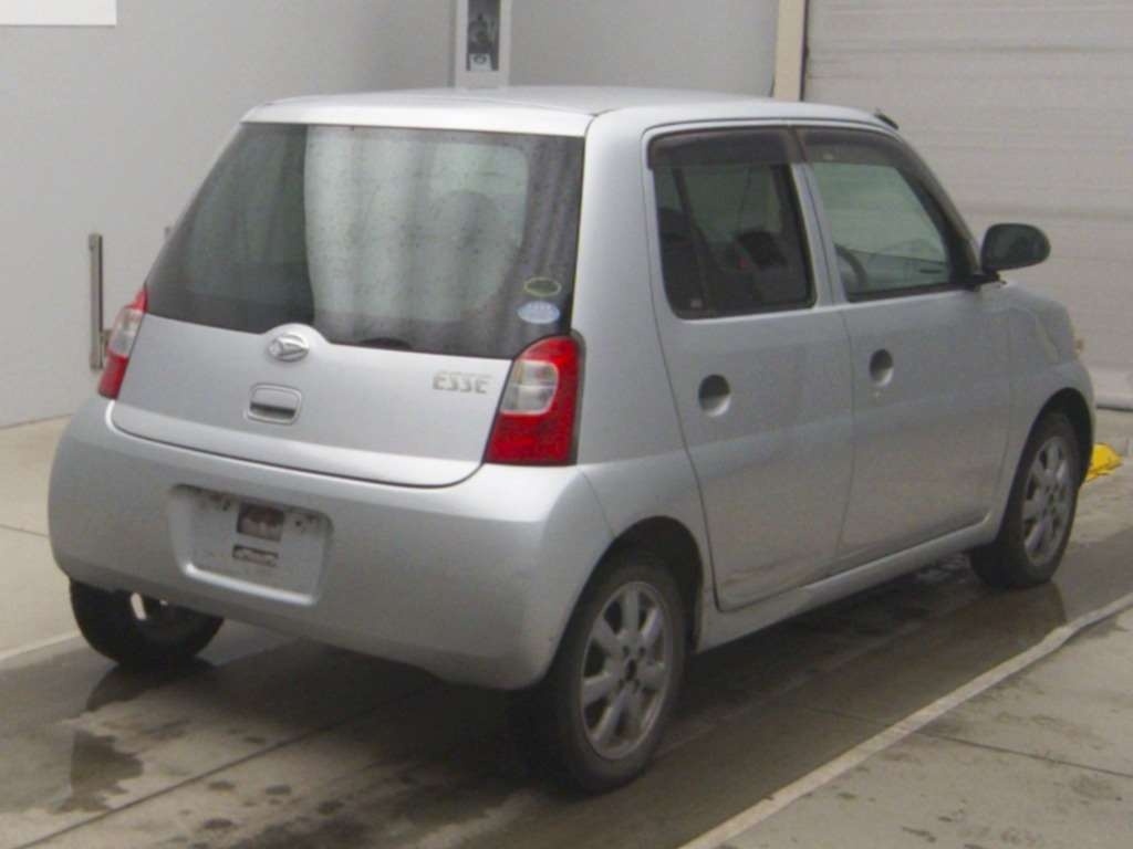 DAIHATSU ESSE