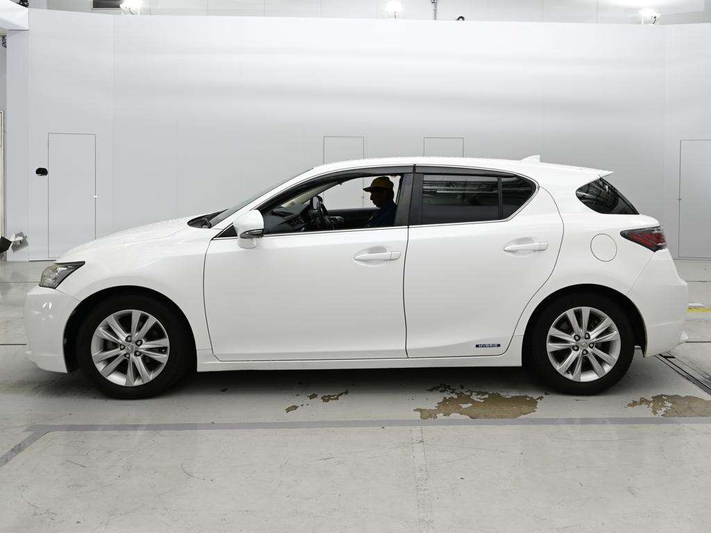 LEXUS CT200H