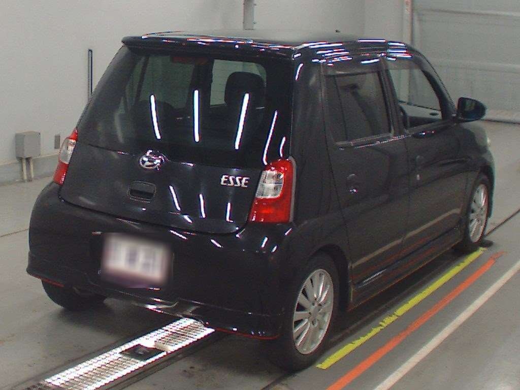DAIHATSU ESSE