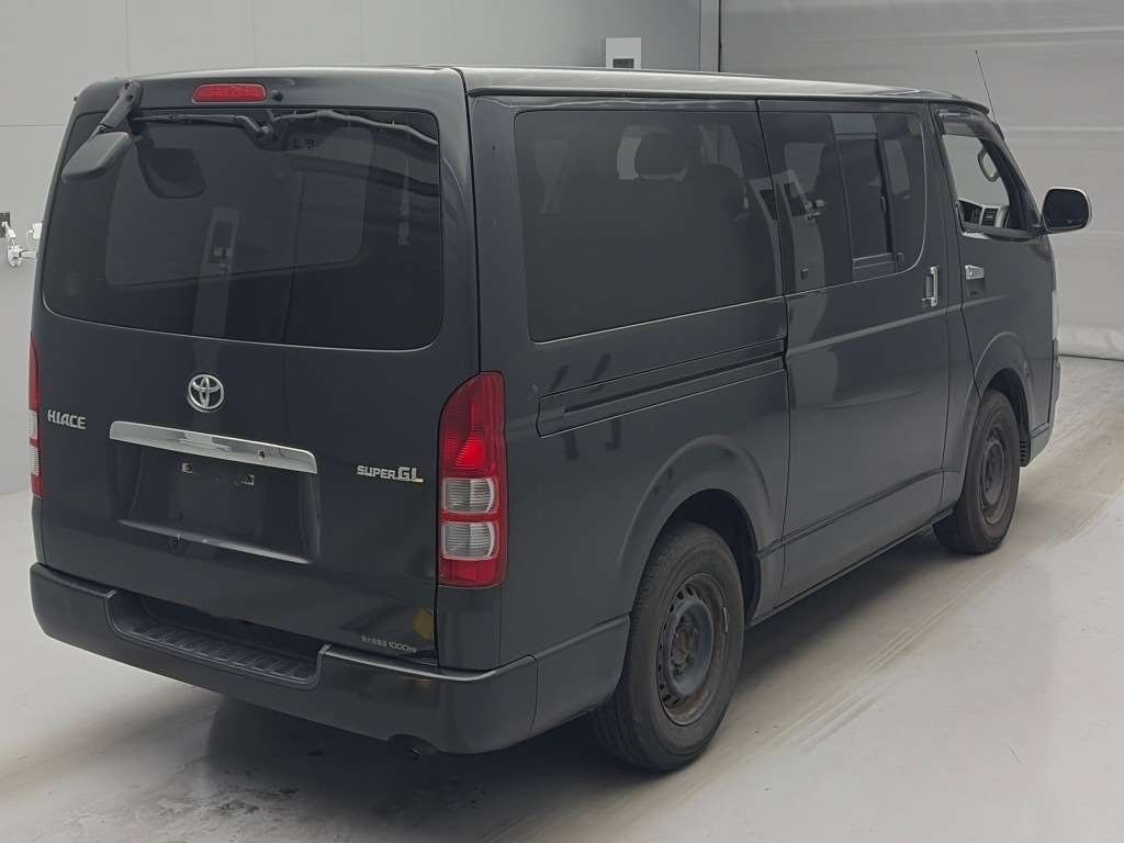 TOYOTA REGIUS ACE