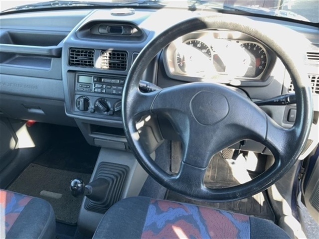 MITSUBISHI PAJERO MINI