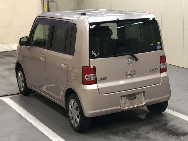 DAIHATSU MOVE CONTE