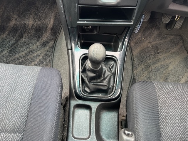 SUBARU LEGACY