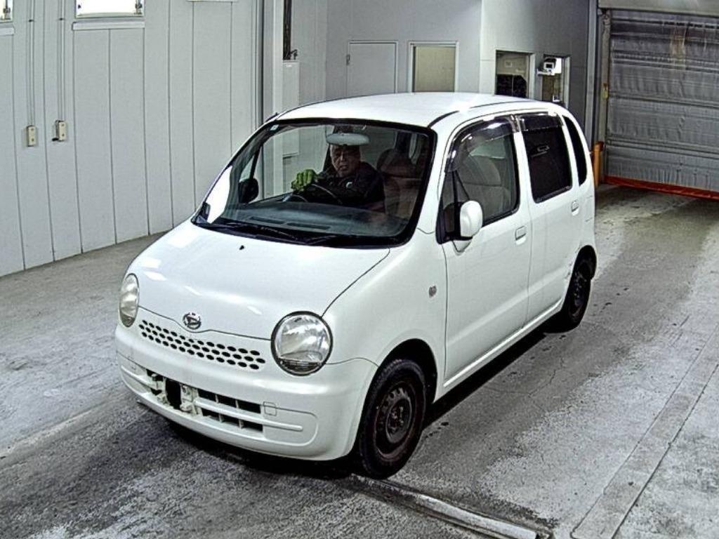 DAIHATSU MOVE LATTE