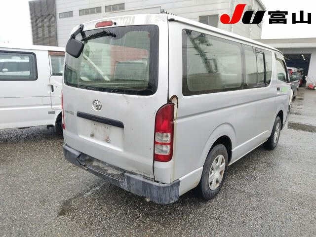 TOYOTA REGIUS ACE