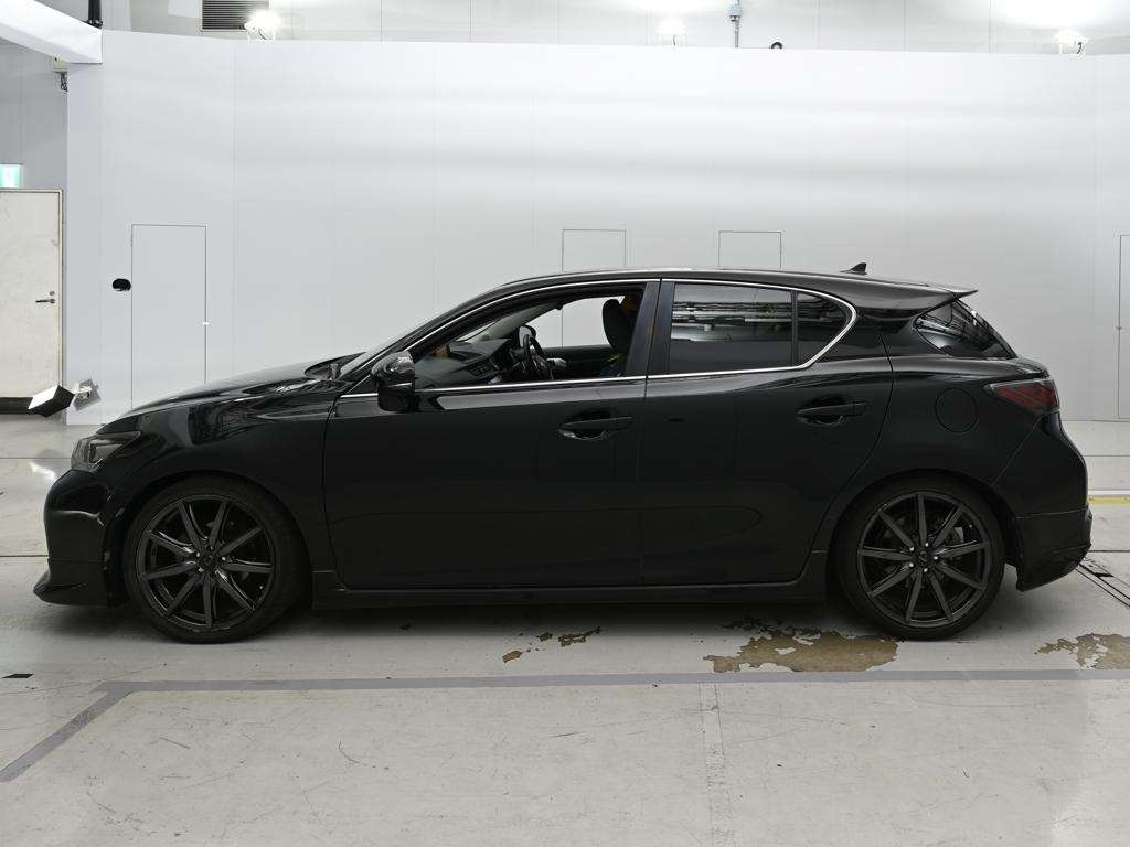 LEXUS CT200H