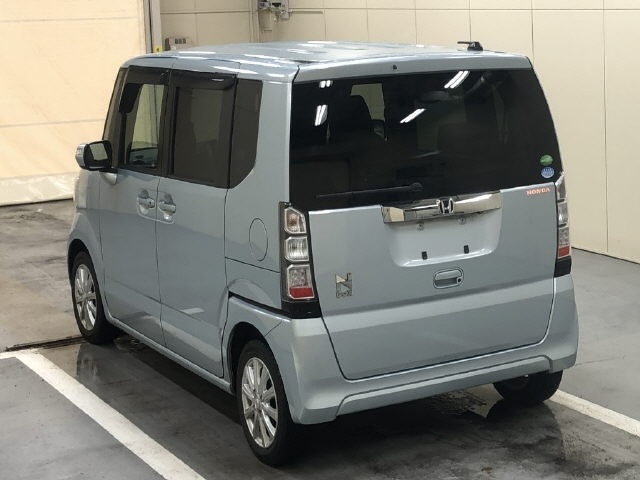 HONDA N-BOX
