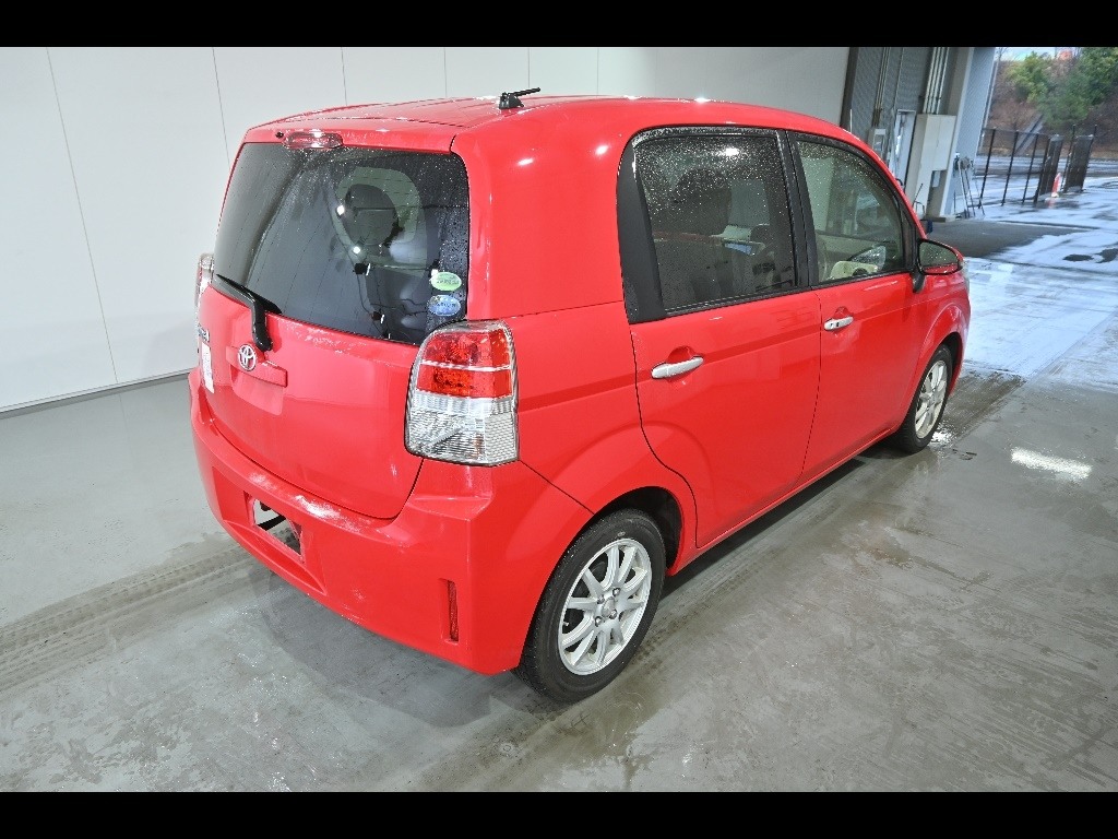 TOYOTA SPADE
