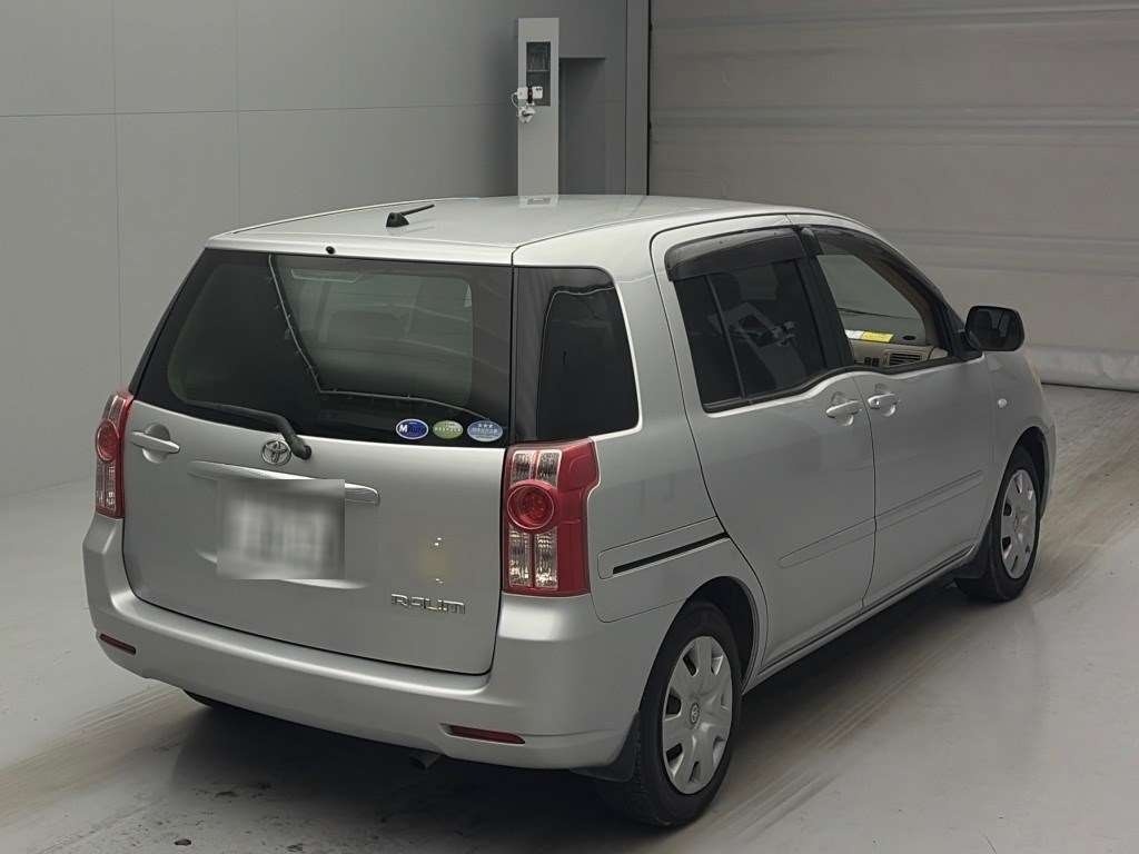TOYOTA RAUM