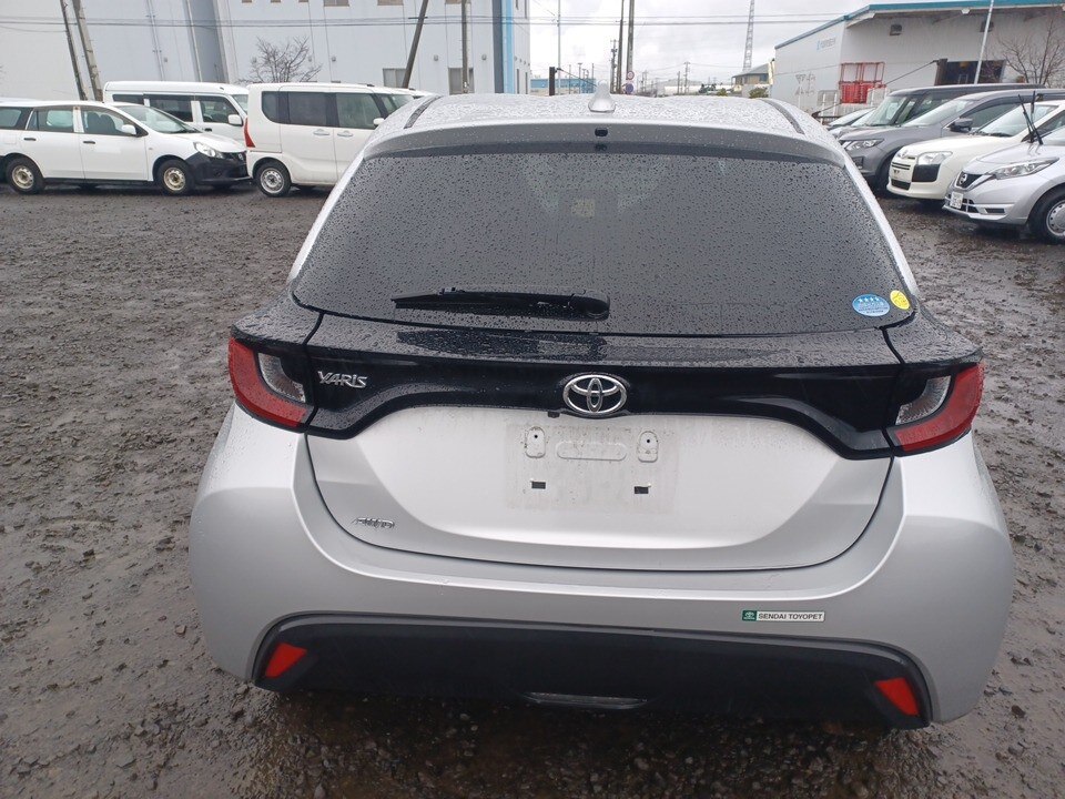 TOYOTA YARIS