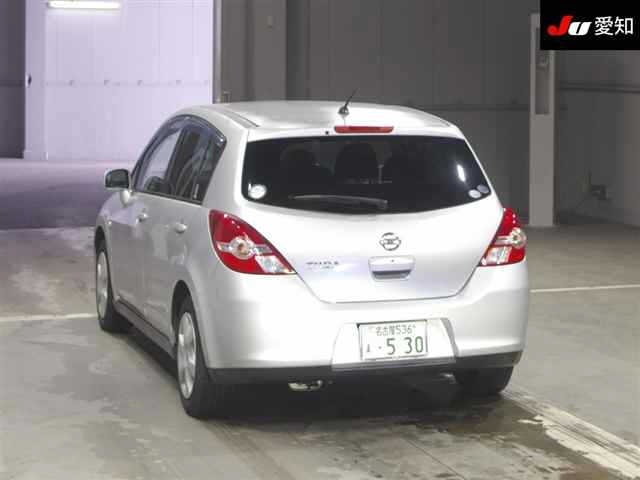 NISSAN TIIDA
