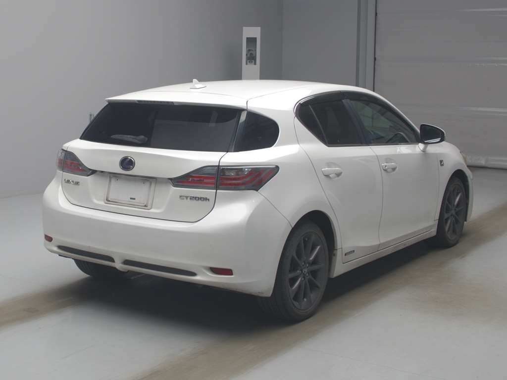 LEXUS CT200H