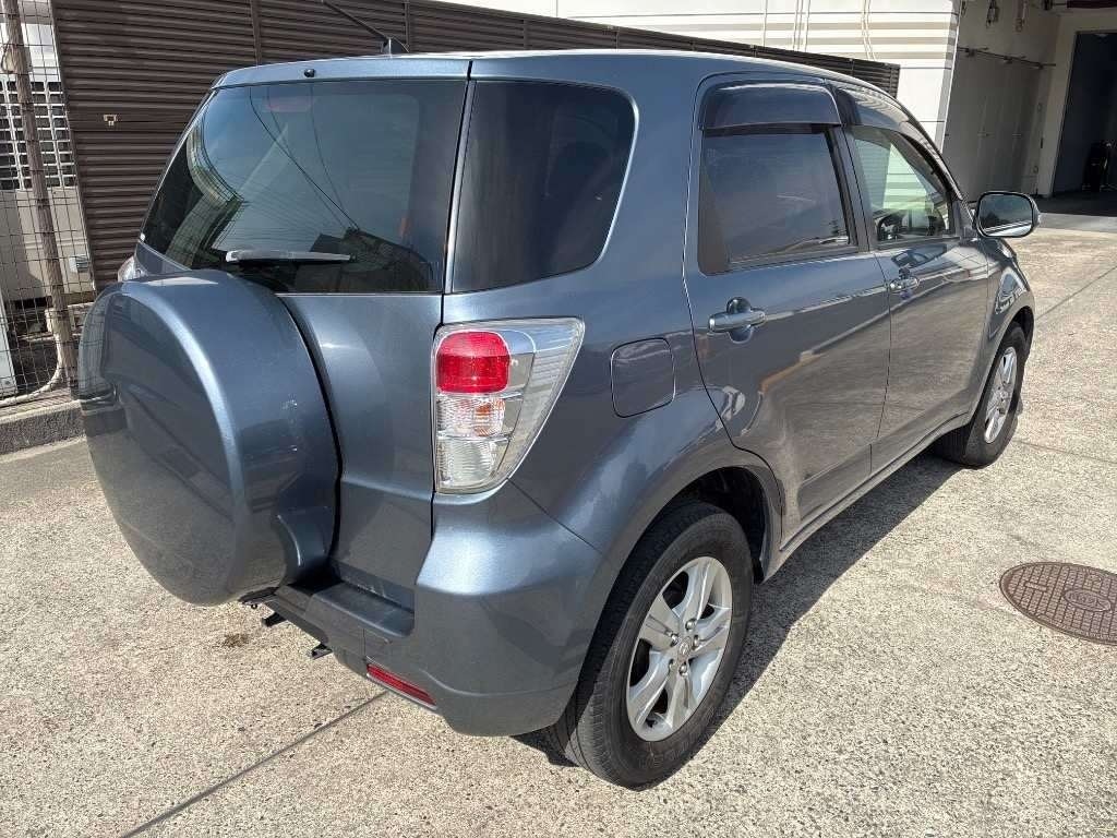 TOYOTA RUSH