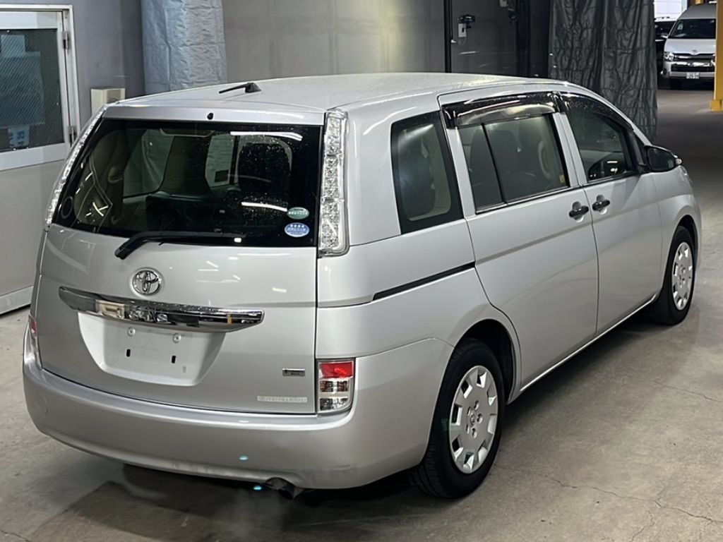TOYOTA ISIS