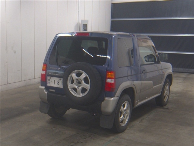MITSUBISHI PAJERO MINI