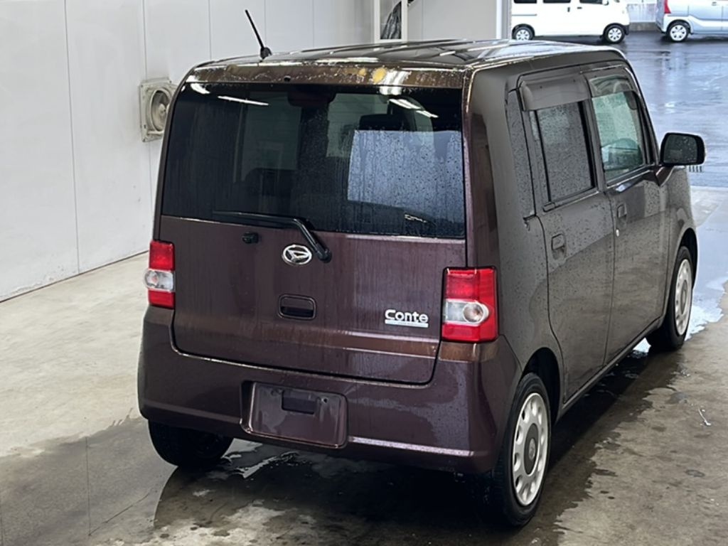 DAIHATSU MOVE CONTE