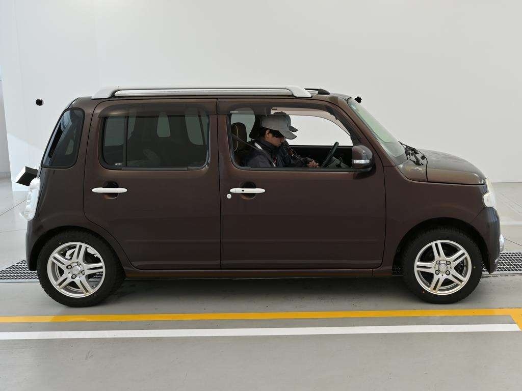 DAIHATSU MIRA COCOA