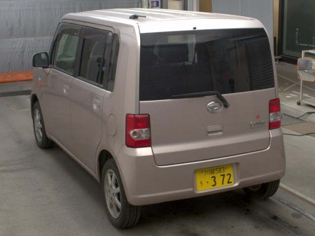 DAIHATSU MOVE CONTE