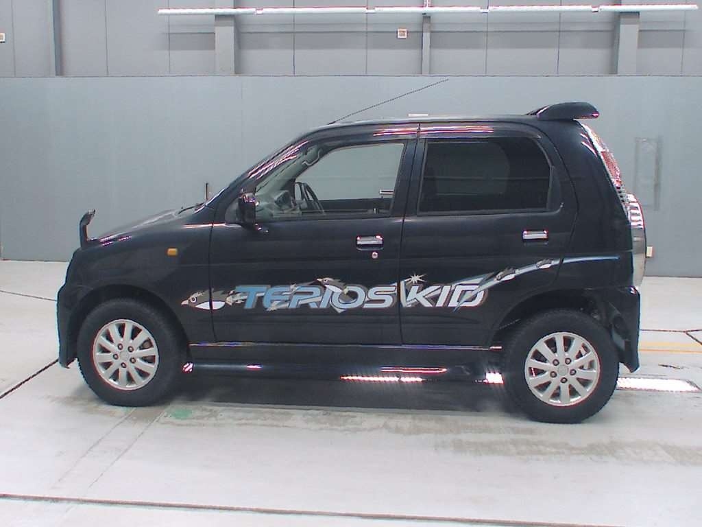 DAIHATSU TERIOS KID