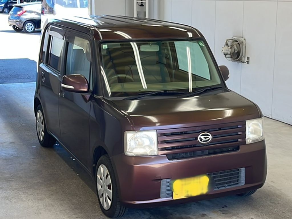 DAIHATSU MOVE CONTE