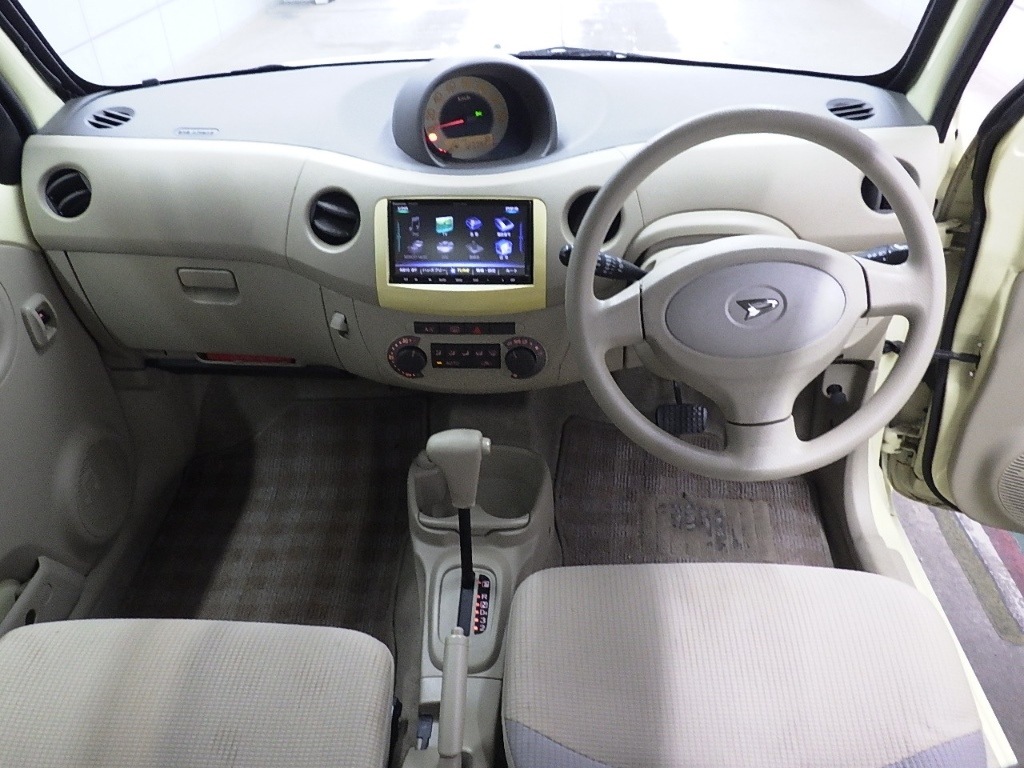 DAIHATSU ESSE