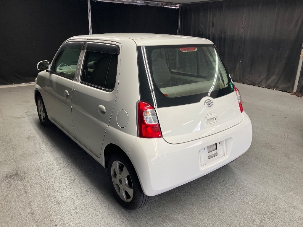 DAIHATSU ESSE