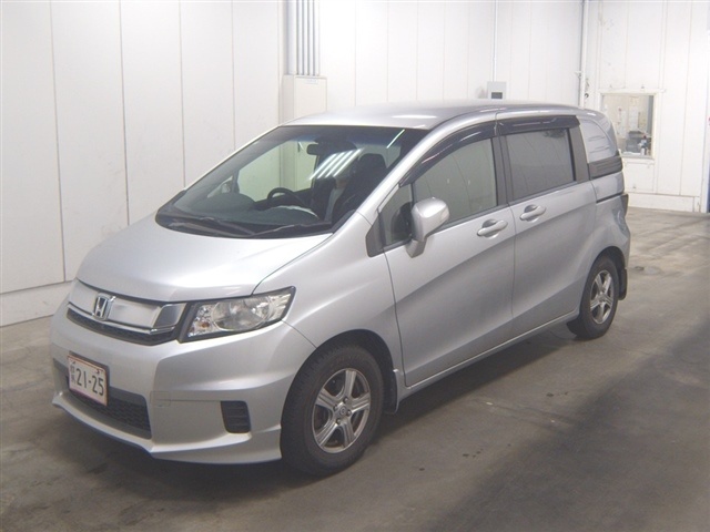 HONDA FREED SPIKE