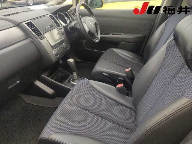NISSAN TIIDA