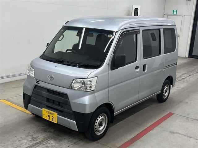 TOYOTA PIXIS VAN