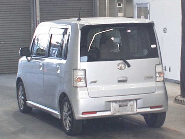 DAIHATSU MOVE CONTE